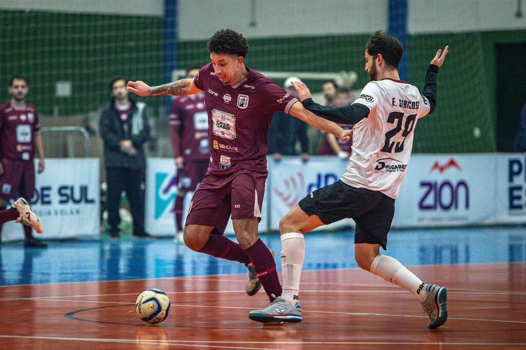 Superliga de Futsal Pro SM começa nesta segunda-feira