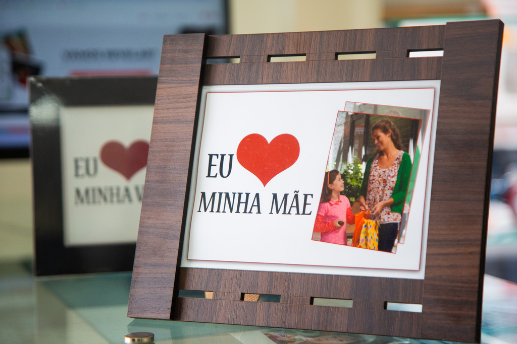 CDL aposta em lojas físicas e campanha de vale-compras para impulsionar vendas do Dia das Mães