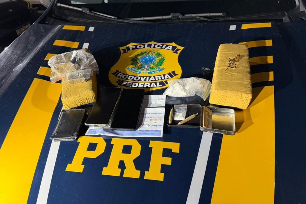 Motorista é detido com quase três quilos de drogas durante abordagem da PRF em Santiago