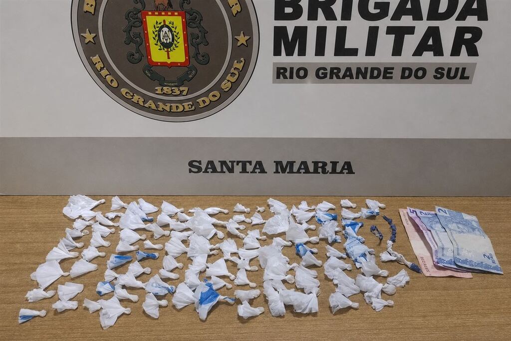 Jovem é preso com mais de 100 pedras de crack no Bairro Noal em Santa Maria