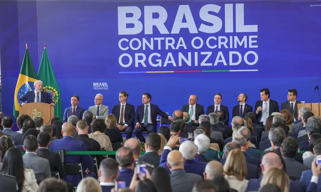 Governo federal anuncia investimento de R$ 11 bilhões na criação de programa contra o crime organizado no país