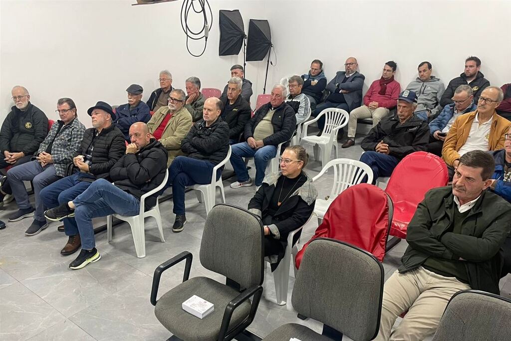 Foto: Inter-SM (Divulgação) - Assembleia Geral foi realizada na noite na segunda-feira (11), no Estádio Presidente Vargas