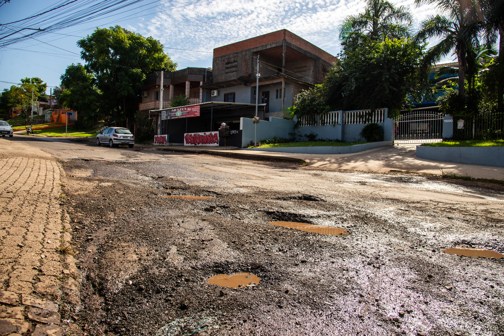 Prefeitura anuncia plano para pavimentar 24 ruas de Santa Maria; confira quais