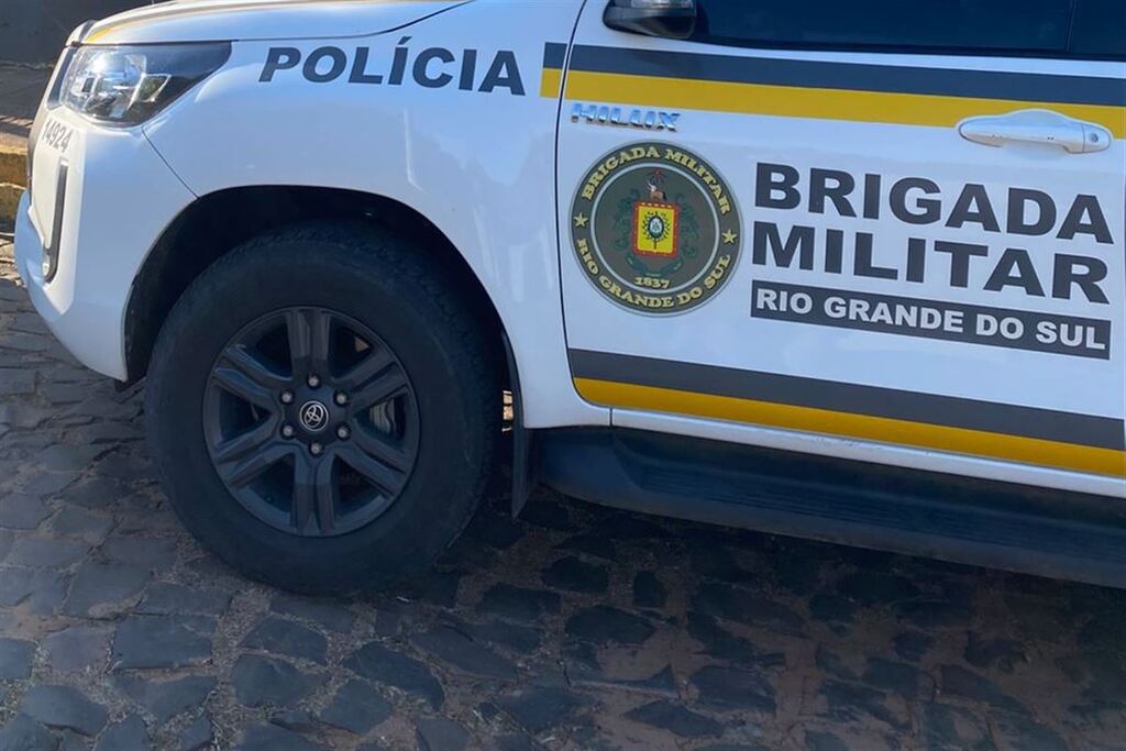 Jovem é preso após resistir à abordagem e desacatar policiais em Santa Maria