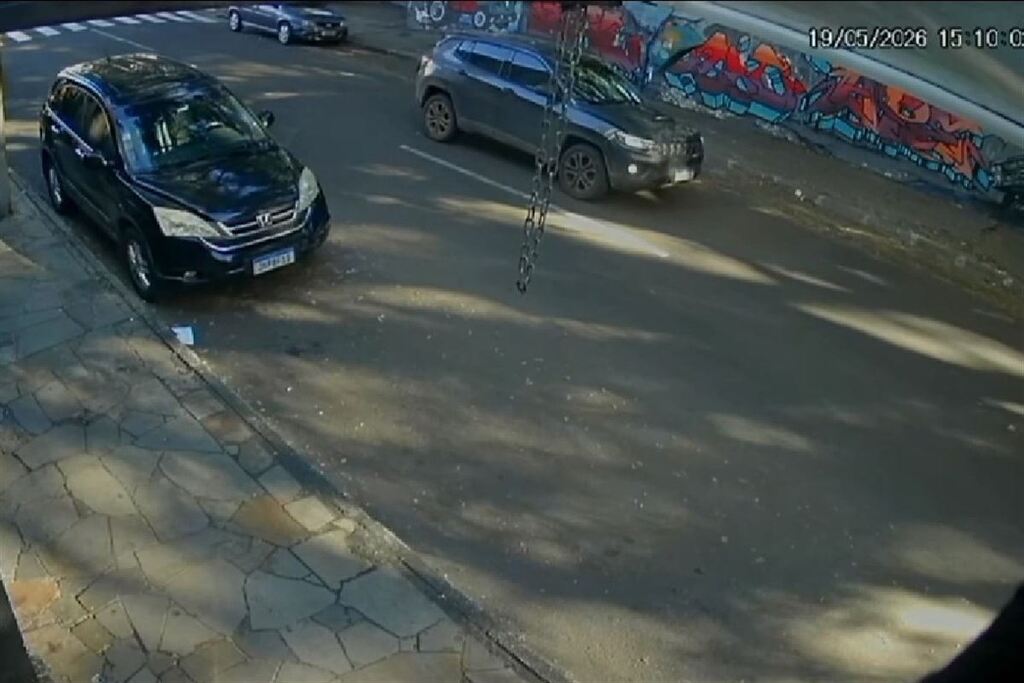 “Ela foi lançada por quase 20 metros”, conta irmã de estudante atropelada em faixa de segurança na frente de escola em Santa Maria