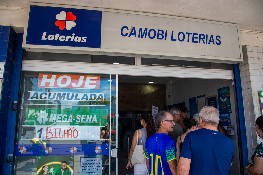 Mega-Sena de 30 anos vai pagar R$ 300 milhões; apostas podem ser feitas até sábado