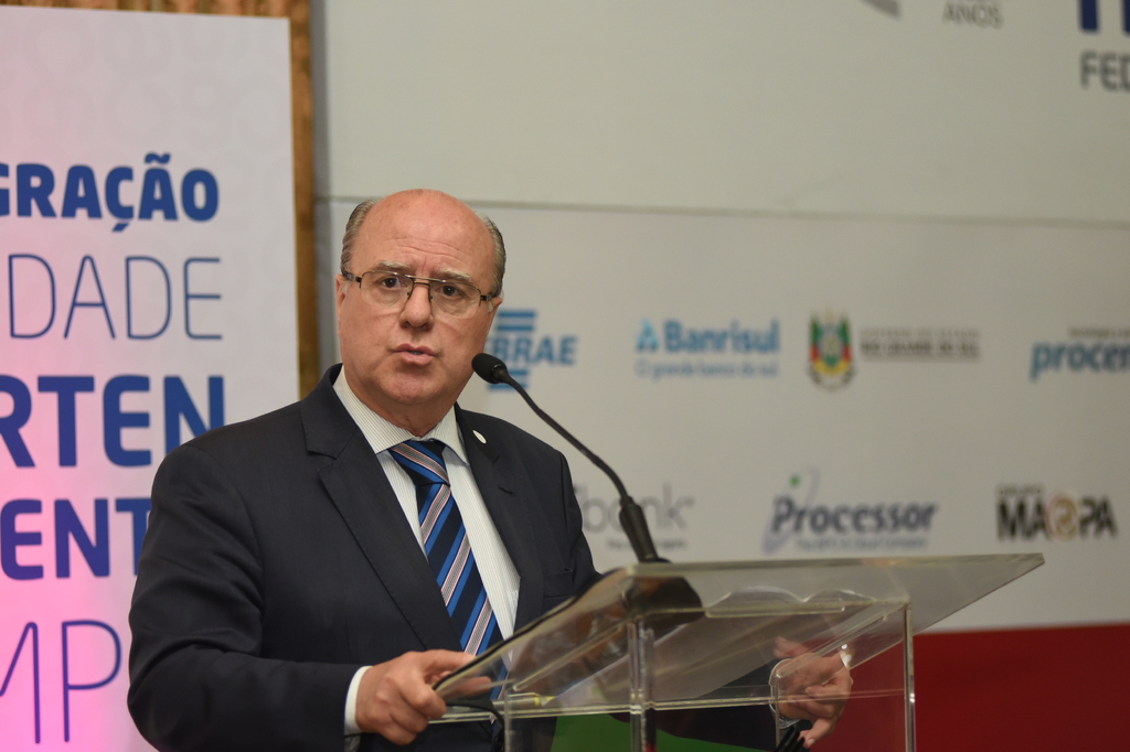 Schirmer de saída do MDB? Quem disse isso foi ele mesmo