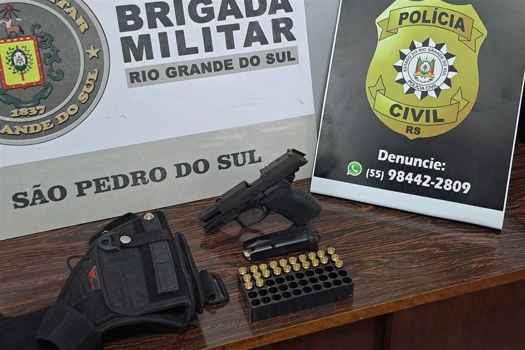 título imagem Pistola com numeração raspada é apreendida pela Brigada Militar no interior de São Pedro do Sul