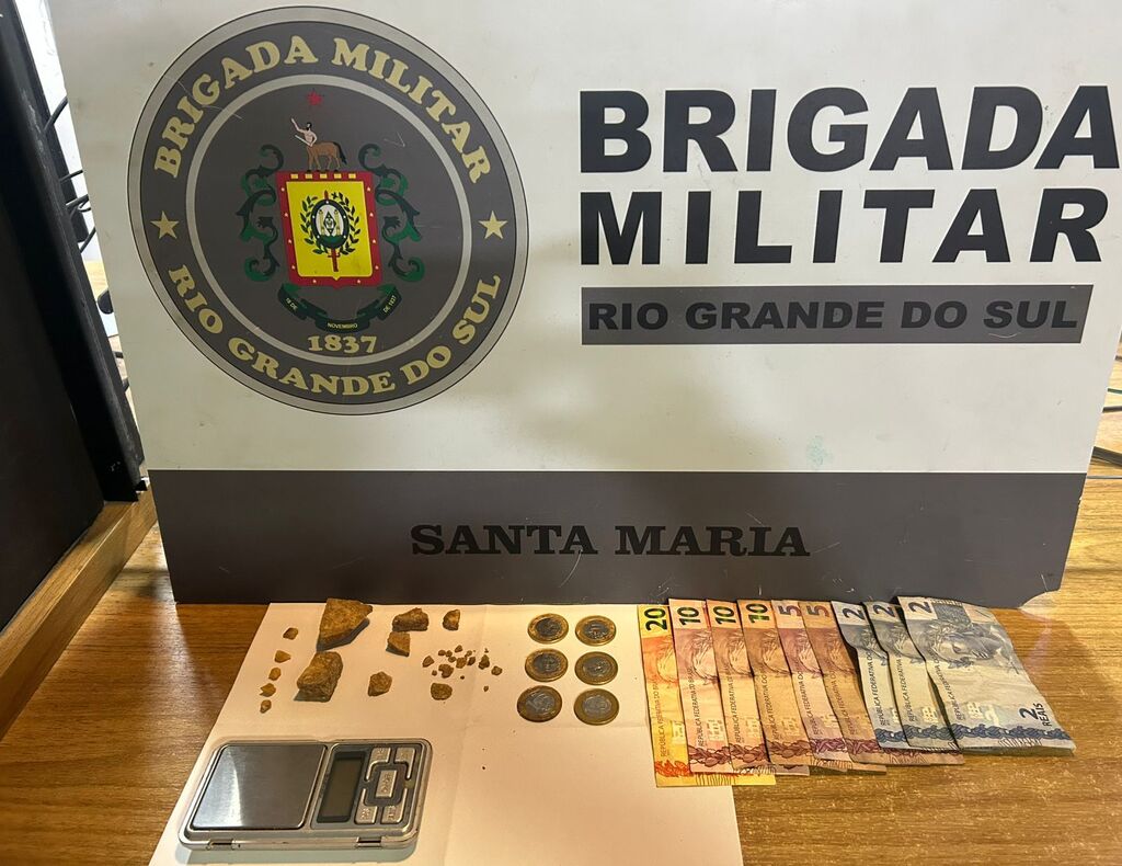 título imagem Homem é preso com porções de crack por tráfico de drogas em Santa Maria