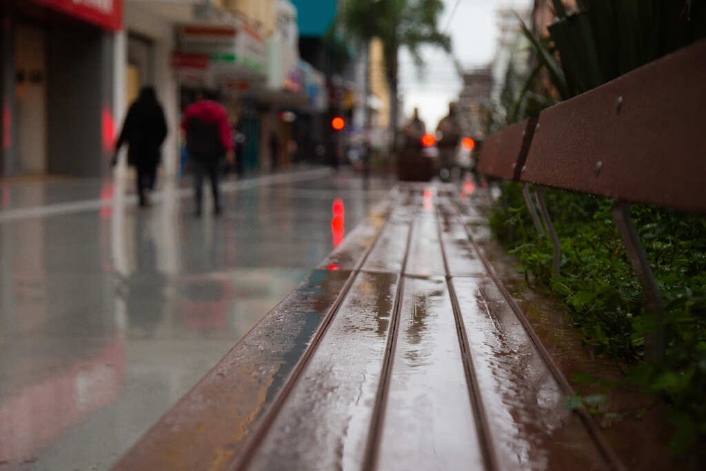 Frente fria traz mudança no tempo e sexta-feira amanhece com chuva fraca em Santa Maria