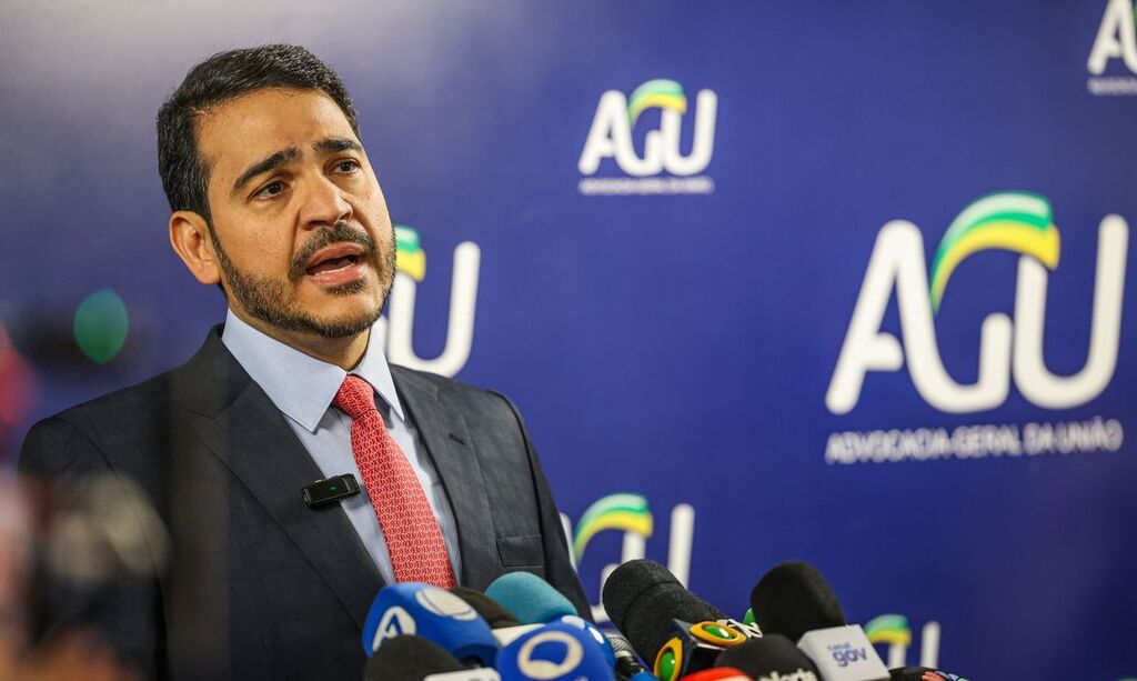 Lula anuncia que vai reenviar indicação de Jorge Messias ao STF