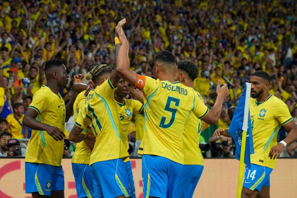 Em último jogo no Brasil antes da Copa, Seleção goleia Panamá em amistoso