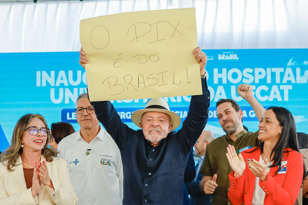 Brasil entra na mira de novo tarifaço dos Estados Unidos; Lula reage