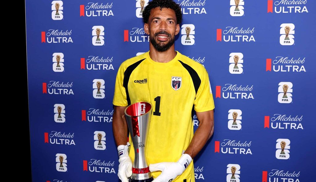 Goleiro Vozinha viraliza nas redes após segurar empate de Cabo Verde contra a Espanha