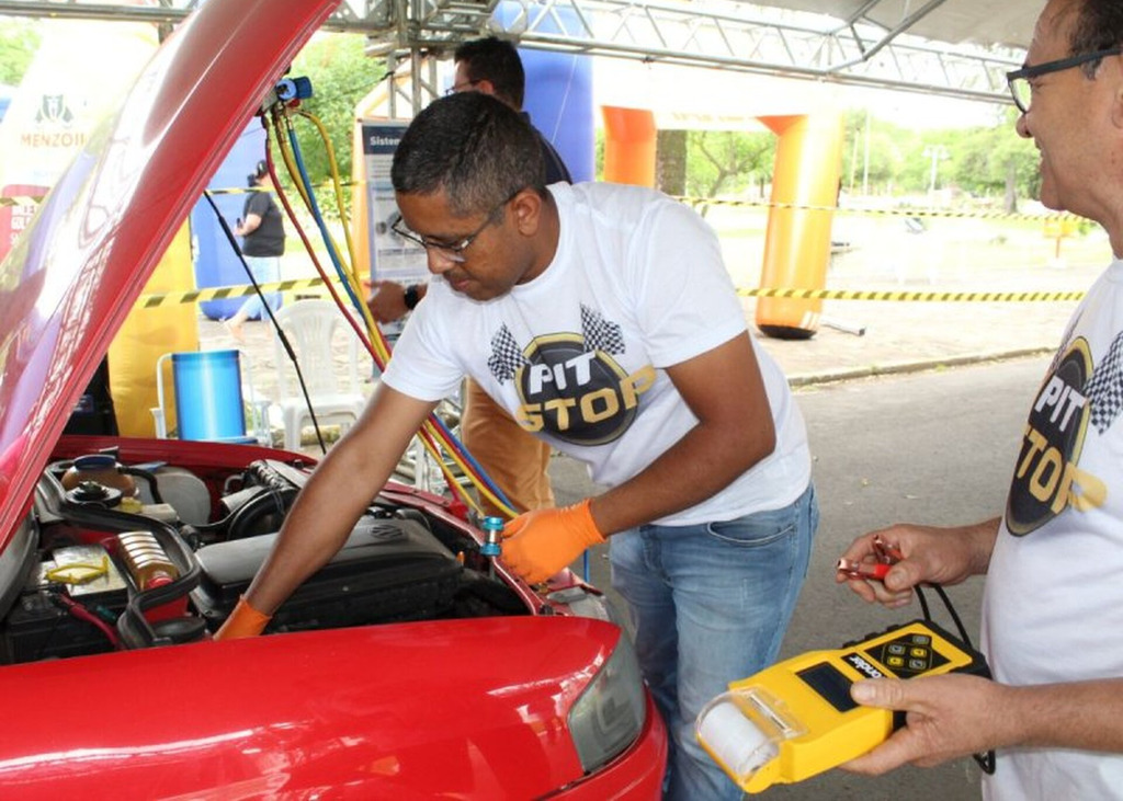 Pit Stop Automotivo oferece revisão gratuita de veículos em Santa Maria; confira programação