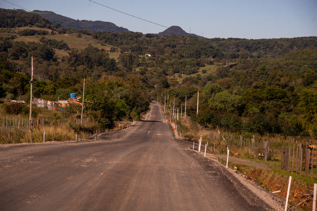 Conclusão do asfalto da ERS-516, entre Santa Maria e São Martinho da Serra, está prevista para julho, diz Daer