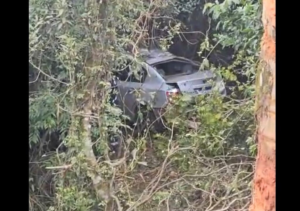 Motorista de 20 anos morre ao perder o controle da direção e sair da pista na BR-287, em São Pedro do Sul
