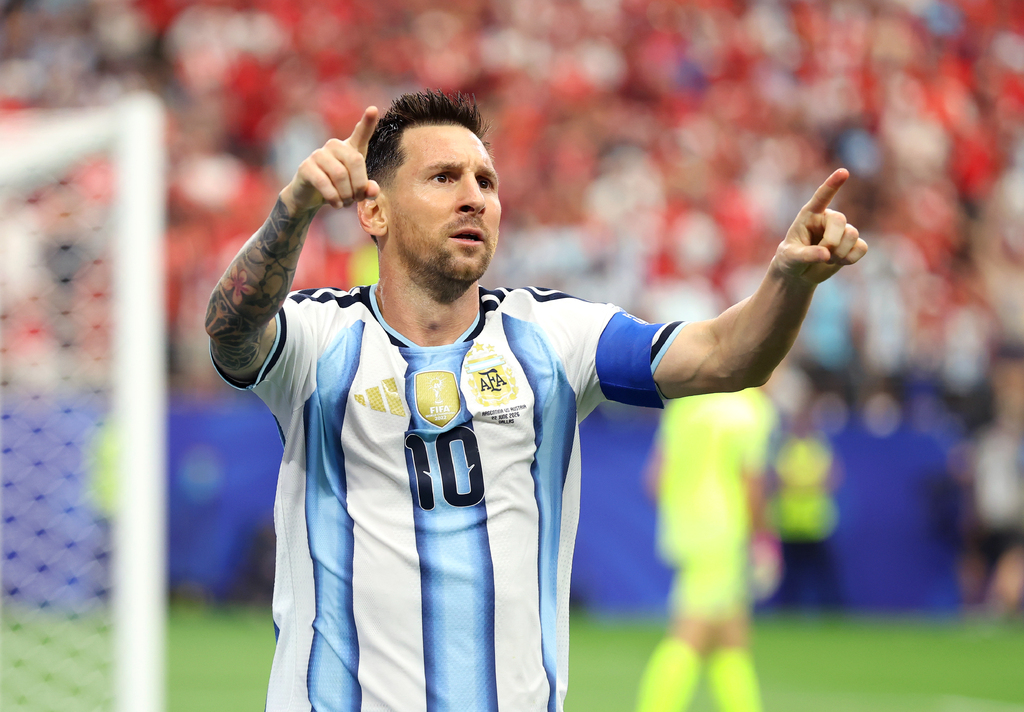 Messi marca duas vezes contra a Áustria e se isola como maior artilheiro das Copas com 18 gols