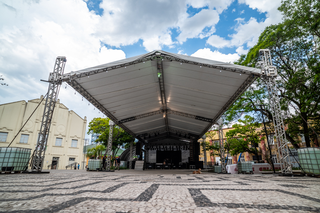 Jogo do Brasil na segunda-feira terá Fan Fest no centro de Santa Maria com telão, área coberta e food trucks