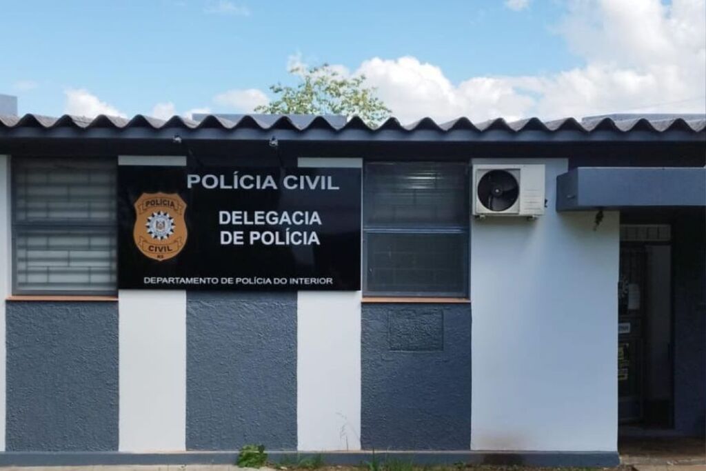 Menos de um mês após obter liberdade provisória, jovem é preso por suspeita de tráfico em cidade da região