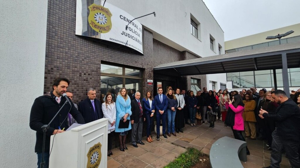 Santiago inaugura Delegacia da Mulher e amplia rede de proteção às vítimas na Região Central
