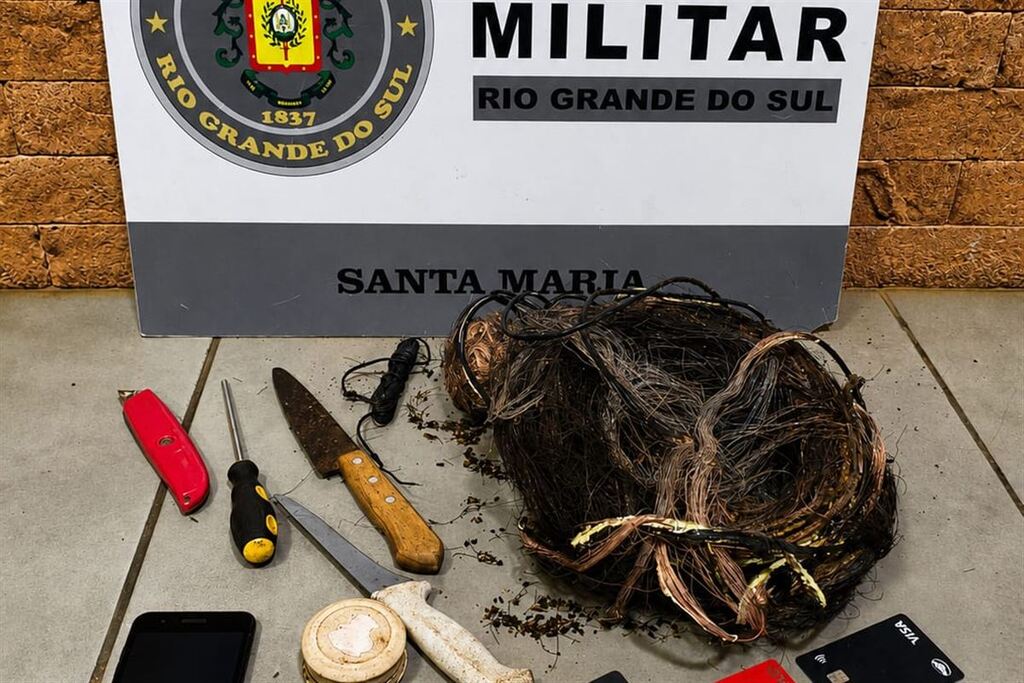 Homem foge da Brigada Militar, resiste à abordagem e acaba preso com objetos sem procedência em Santa Maria