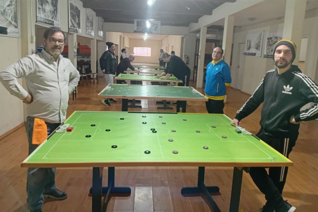 título imagem Copa Liga Vento Norte reúne botonistas no Clube 21 de Abril