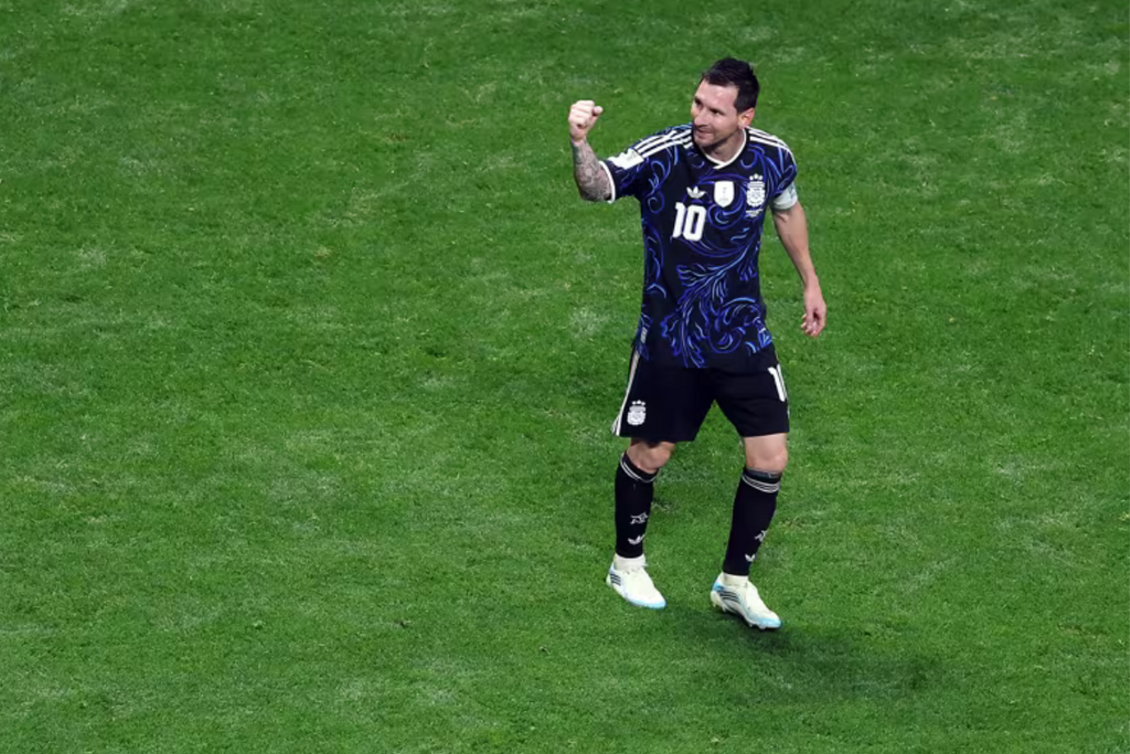 Argentina vira sobre a Inglaterra e enfrentará a Espanha na final da Copa