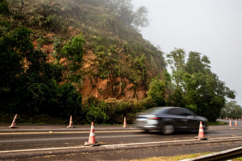 Após primeiro adiamento, Dnit suspende Pare e Siga na BR-158 em razão da chuva