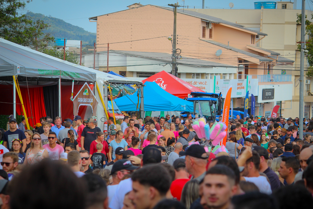 Agudo recebe 35ª Volksfest com tentativa de recorde do maior arroz de leite do mundo