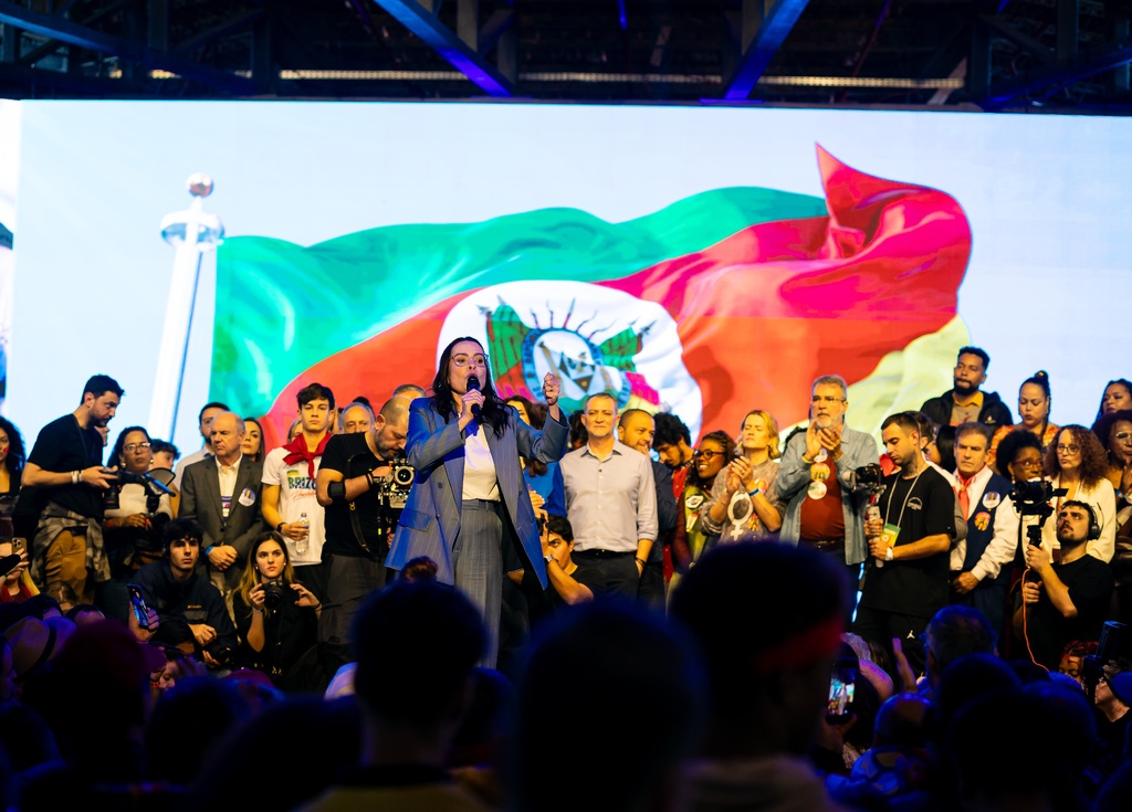 PDT oficializa a candidatura de Juliana Brizola ao governo do Estado