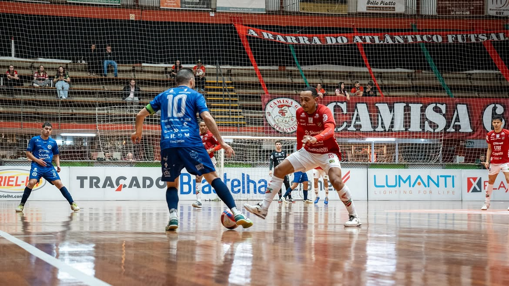 UFSM Futsal é goleada pelo Atlântico, chega à quinta derrota seguida e continua sem vencer na Série Ouro