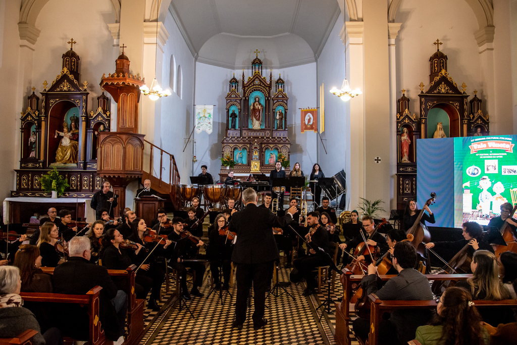 Recitais e jantar italiano marcam a quinta-feira em Vale Vêneto; confira a programação da Semana Cultural e do Festival de Inverno