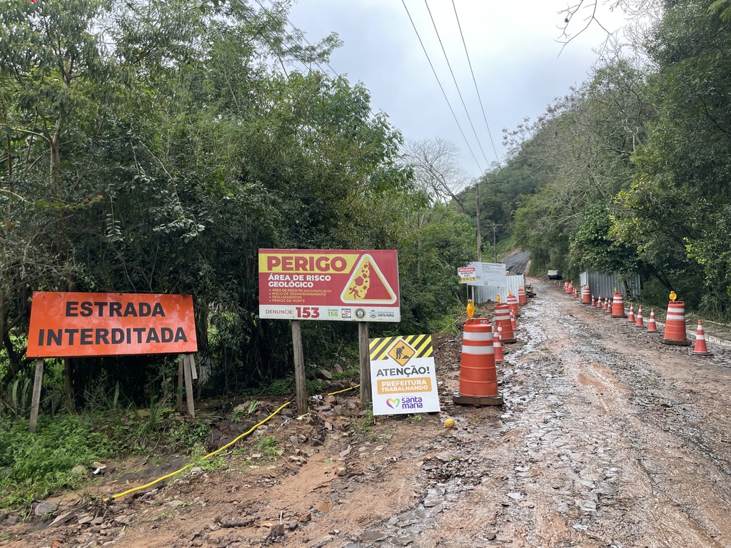 Com 20% para ser concluída, obra no Perau tem pelo menos 20 dias de atraso no cronograma devido às chuvas