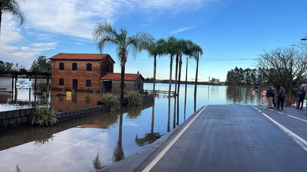 Com trégua da chuva, rios baixam na Região Central; Jaguari sai da cota de inundação e Jacuí segue em queda
