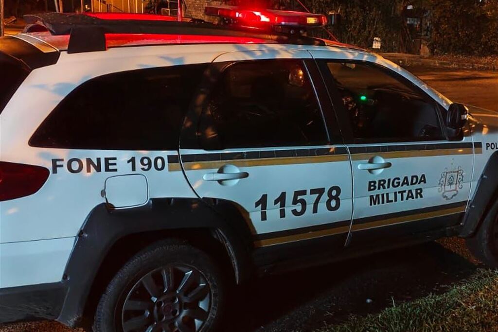 Vigilantes perseguem e detêm homem durante tentativa de furto de fios em obra no Centro de Santa Maria