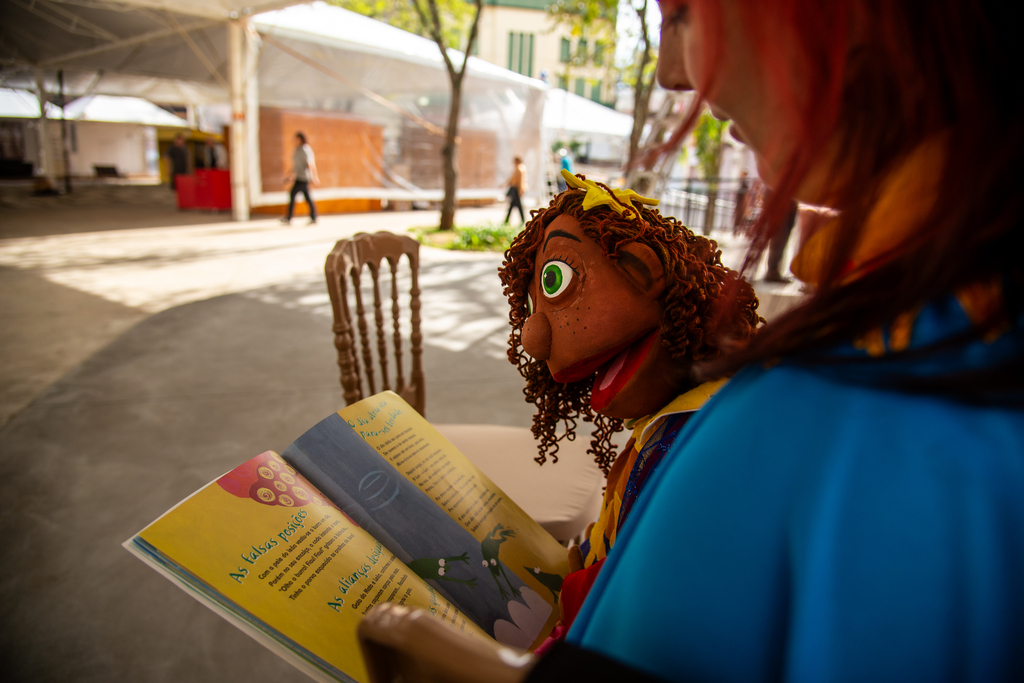 53ª Feira do Livro de Santa Maria inicia nesta sexta com histórias, poesia e homenagem a Mario Quintana; confira a programação