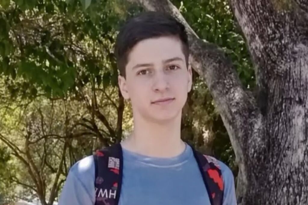 Adolescente de 17 anos segue desaparecido há mais de quatro dias em Santa Maria; família mantém buscas