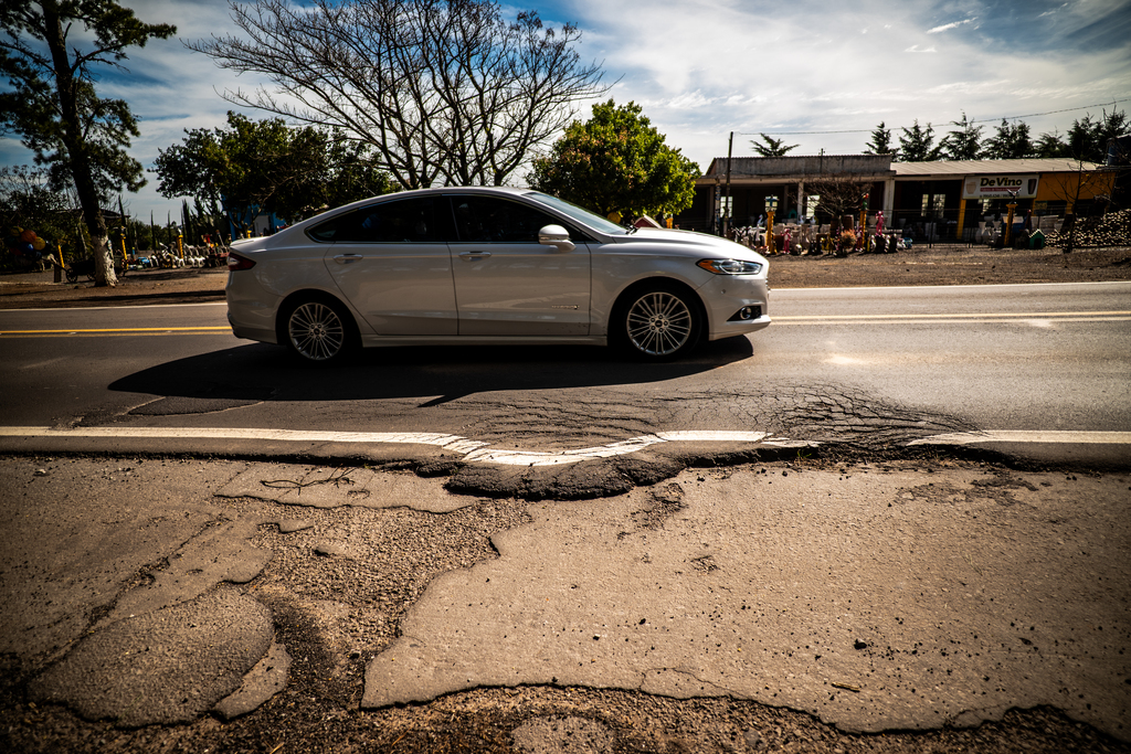 “De caminhão, você dá um salto”: desníveis viram desafio para motoristas na BR-158 entre Santa Maria e Júlio de Castilhos