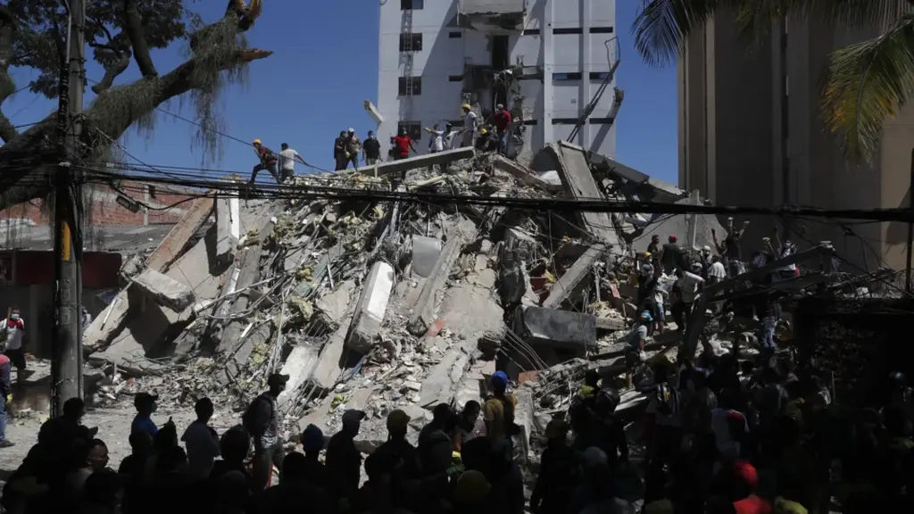 Número de mortos no terremoto da Colômbia sobe para 224
