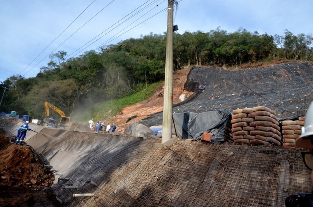 Estrada do Perau deve ser liberada no final de setembro