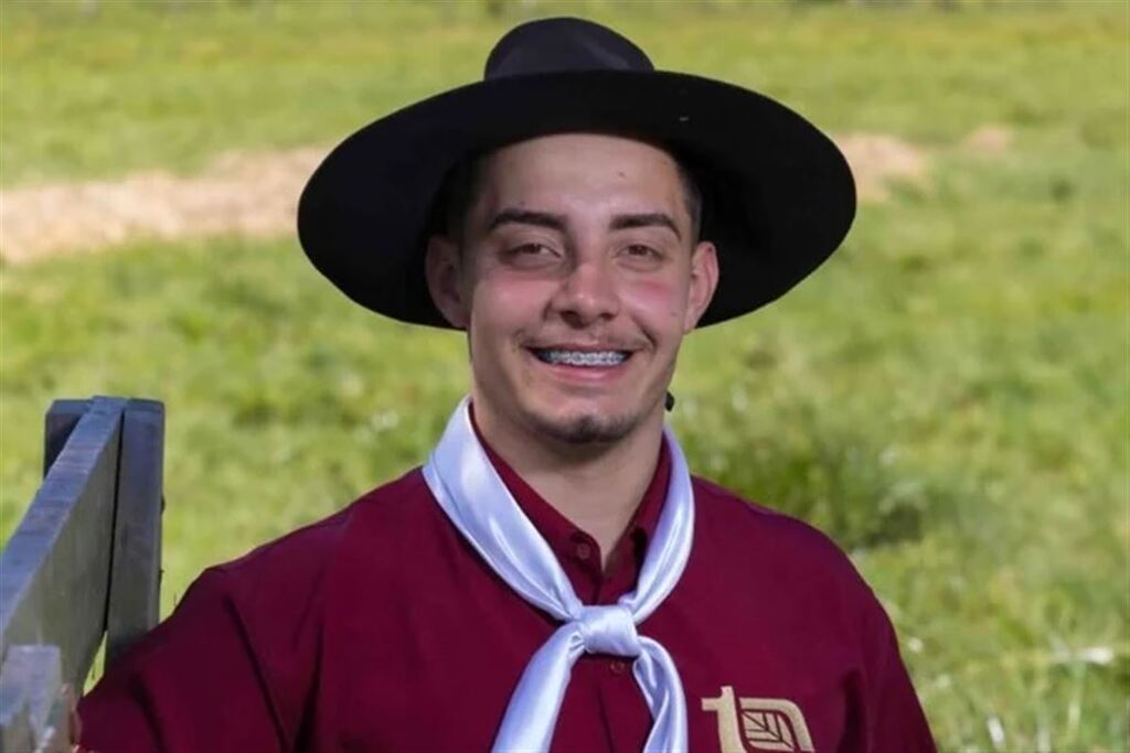 Jovem santa-mariense que morreu afogado no Mato Grosso é cremado em Santa Maria