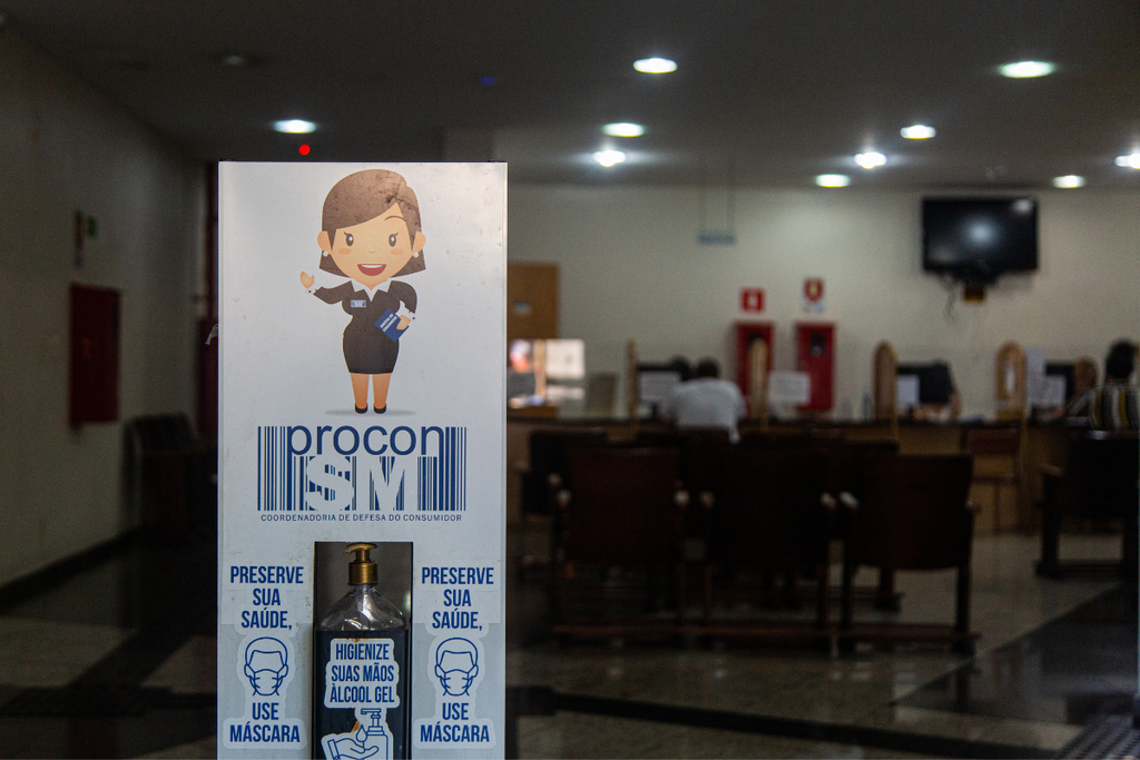 Procon registra 198 reclamações contra a CPFL RGE e notifica concessionária após longas filas e aumento nas contas de luz em Santa Maria