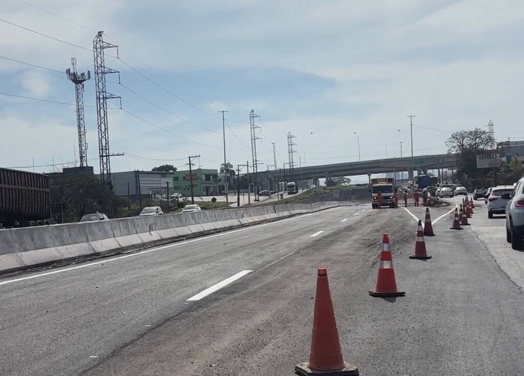 Últimos trabalhos na trincheira da Uglione provocam congestionamento na BR-392 em Santa Maria
