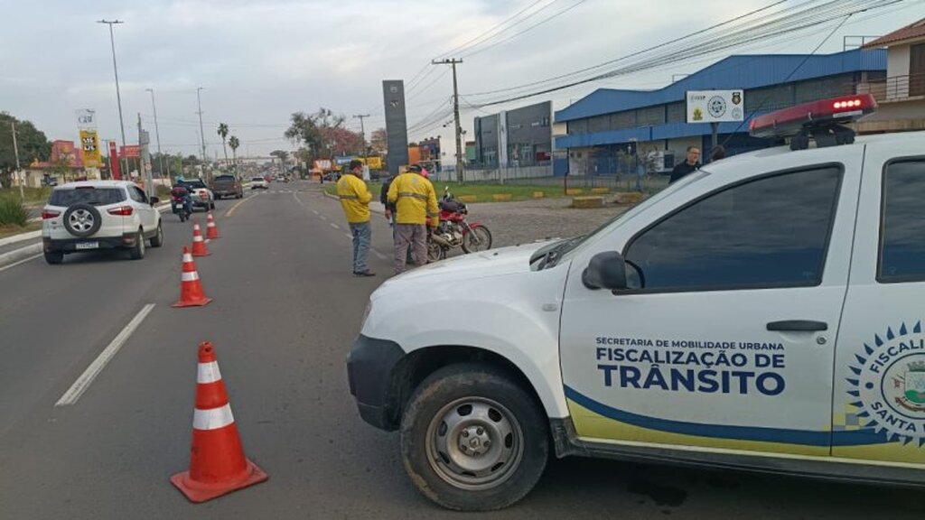 Operações de trânsito abordam 145 veículos e registram 53 autuações em dois dias em Santa Maria