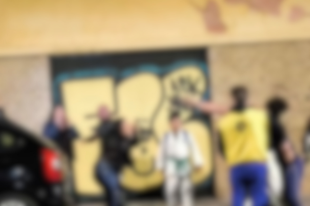 Briga em frente ao Clube Santamariense envolve dois casais e professor de judô; vídeo circula nas redes sociais