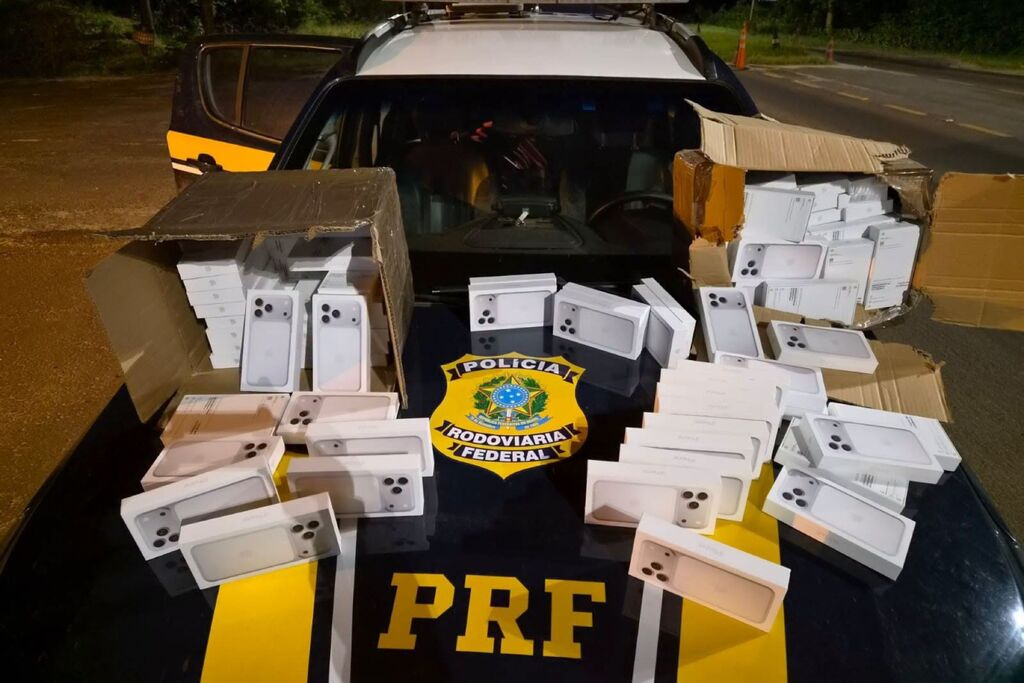 Carga com mais de 100 iPhones 17 Pro Max avaliada em R$ 900 mil é apreendida em Rosário do Sul
