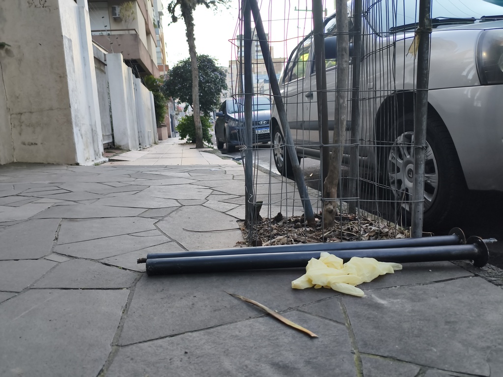 Homem é encontrado morto após ocorrência com ao menos seis disparos na Rua Tuiuti, em Santa Maria
