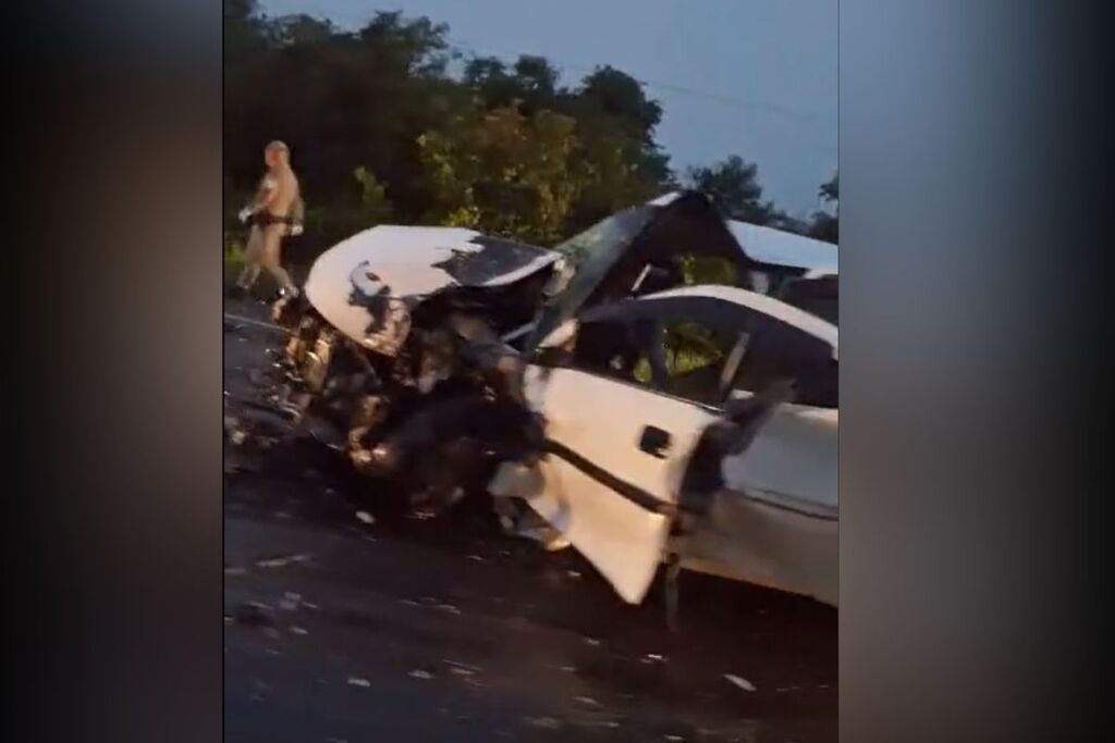Colisão frontal deixa motorista gravemente ferido na BR-392, em São Sepé
