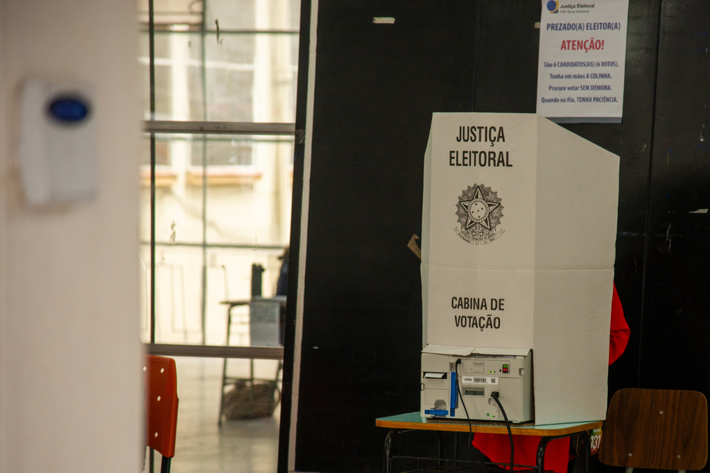 Eleitores não podem ser presos a partir desta terça; veja o que é permitido e proibido no segundo turno